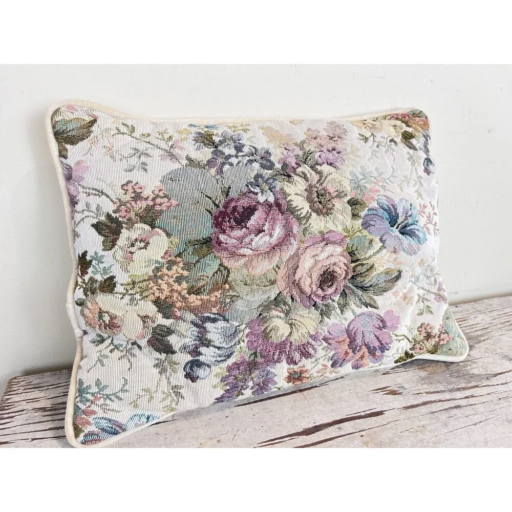 Unbranded vintage charming